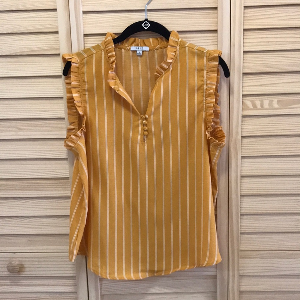IRIS yellow top with beautiful ruffle details